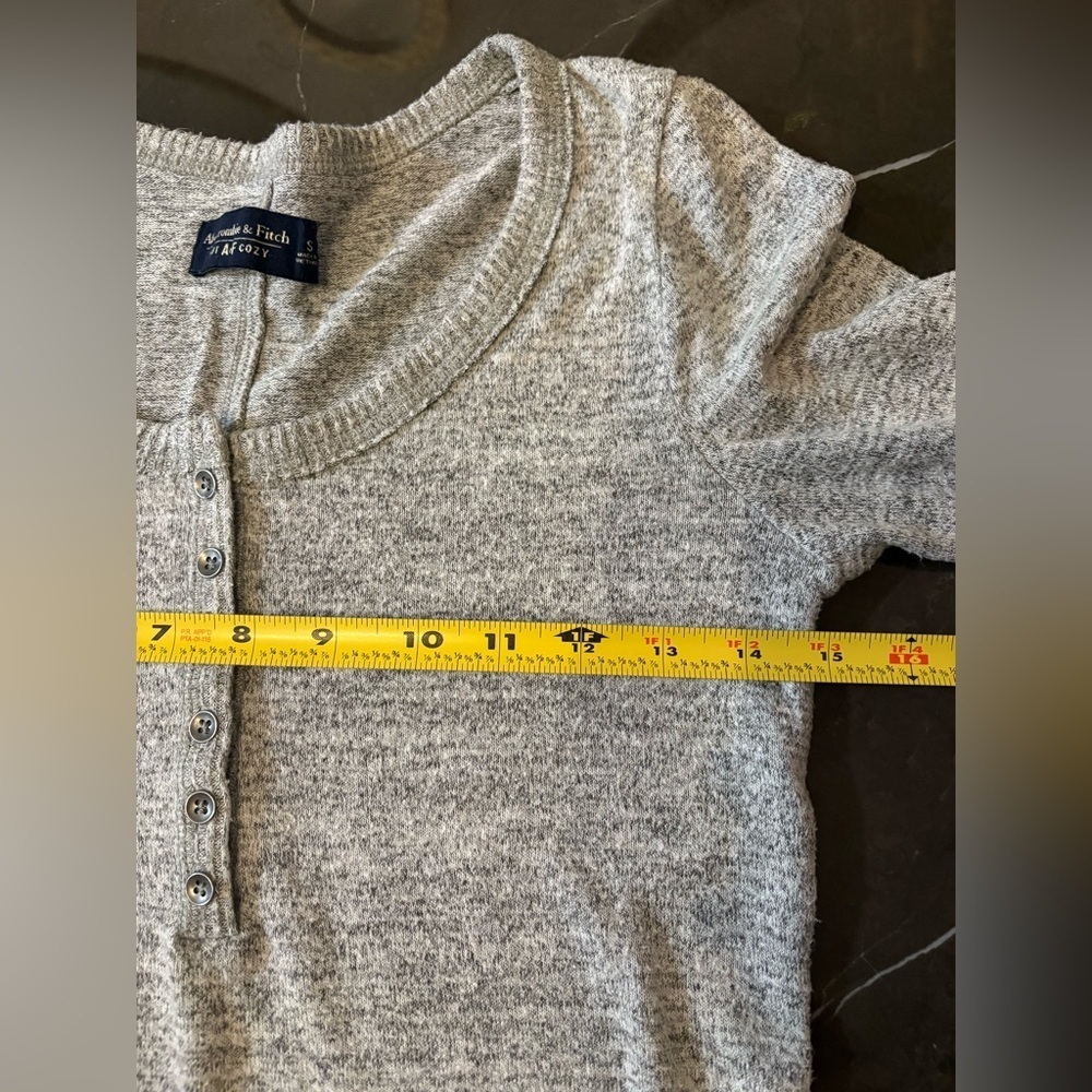 Abercrombie & Fitch Y2K Women’s Gray Long Sleeve Top Size Small Preppy, 90s - Picture 9 of 12